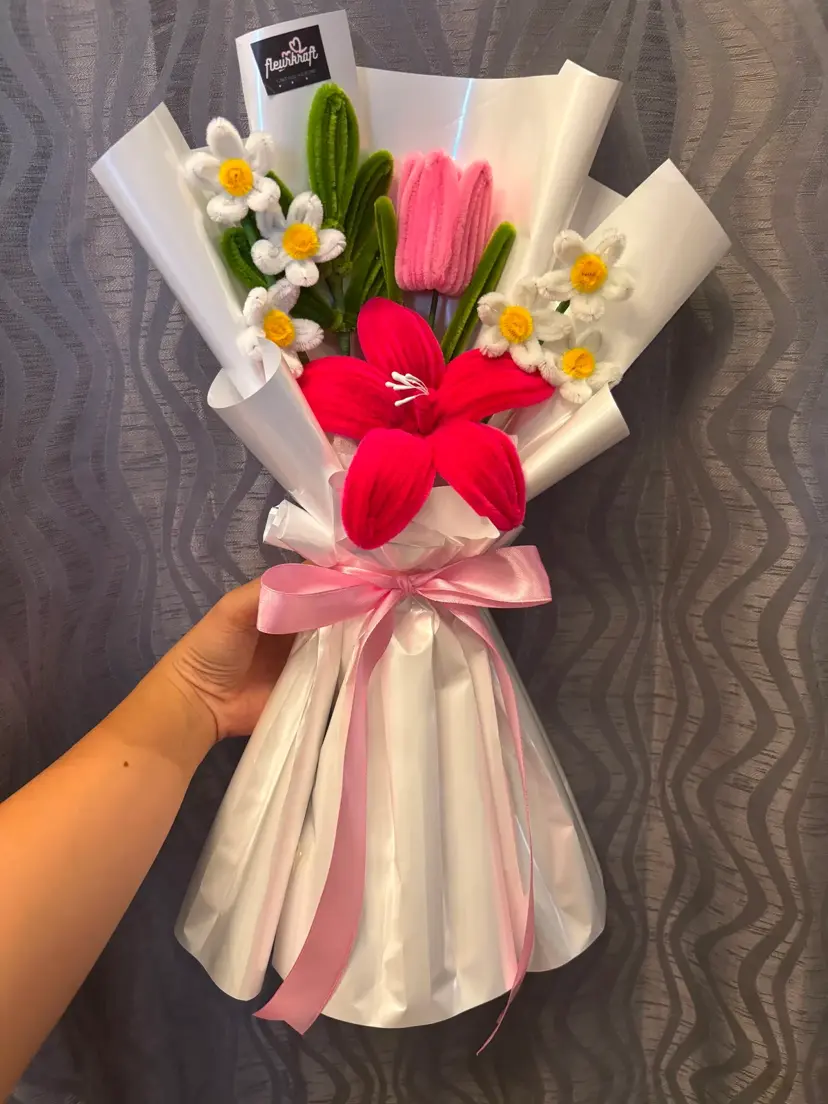 Pink Lily & Daisy Bouquet by Fleurkraft